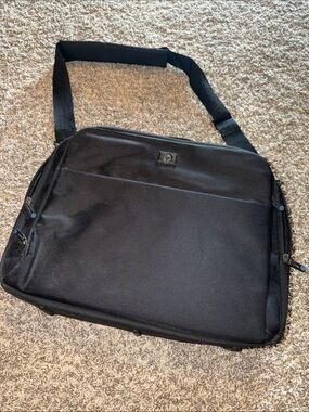 HP Black Laptop Messenger Bag with Shoulder Strap